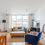 Radiant 3Bd Flat With Terrace Holloway