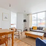 Radiant 3Bd Flat With Terrace Holloway