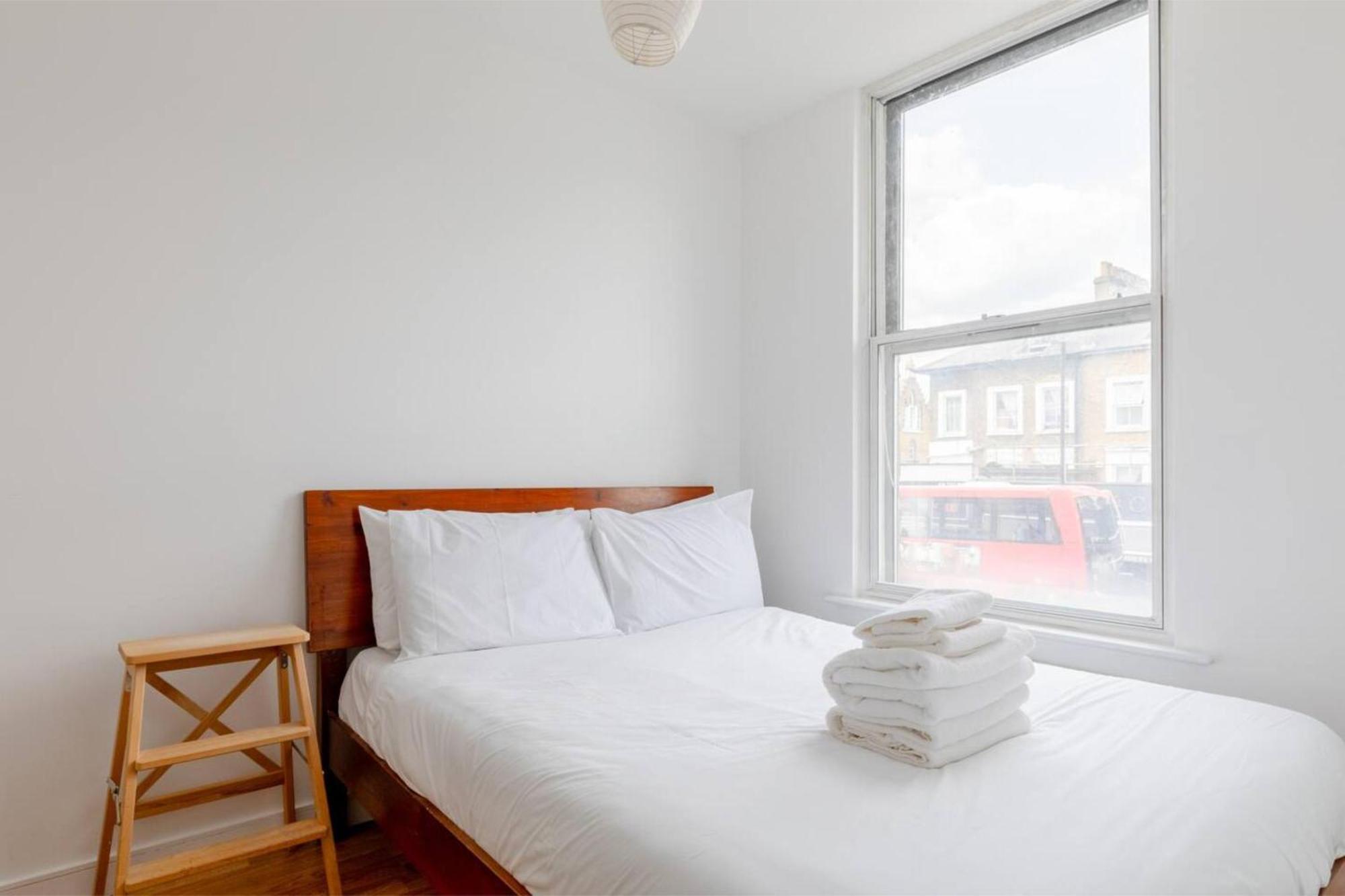 Radiant 3bd Flat With Terrace Holloway * Londra