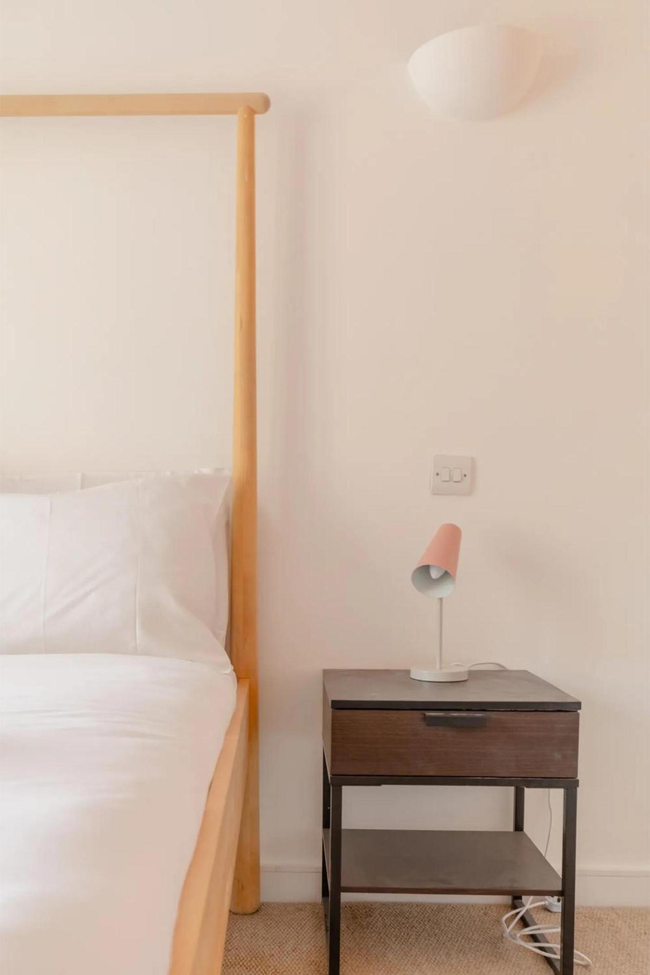 Radiant 3bd Flat With Terrace Holloway Appartamento *